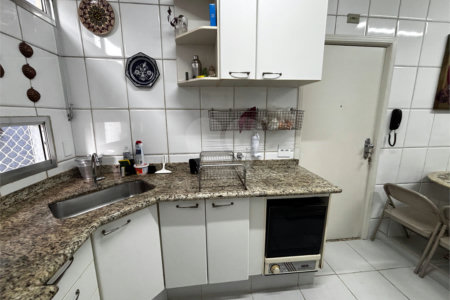 APARTAMENTO BAIRRO PARAÍSO COM 146 M² ÚTEIS - 2 VAGAS.