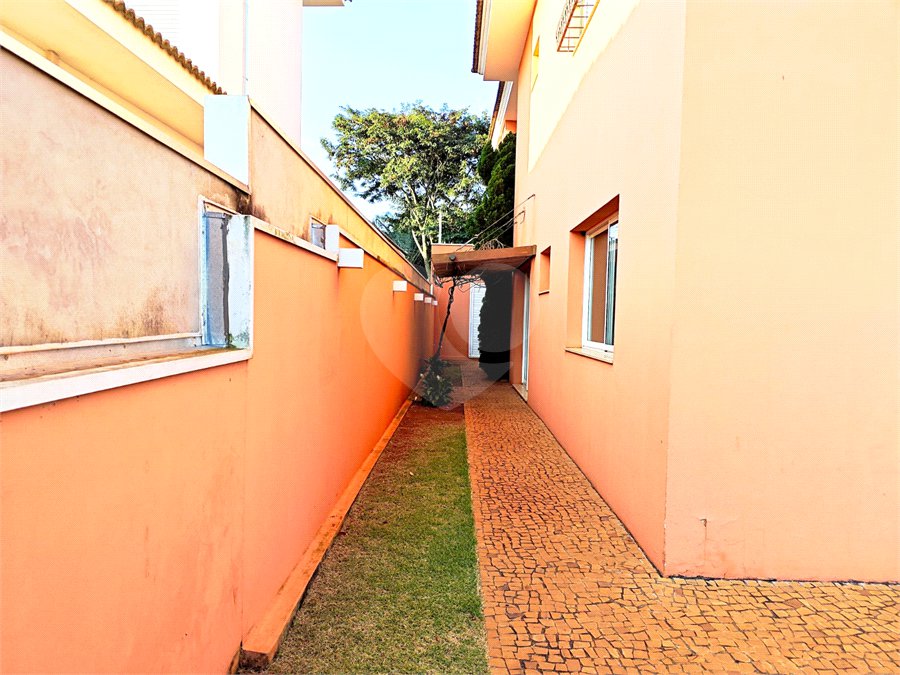 Exclusividade e Sofisticação no Swiss Park: O Sobrado Perfeito em São Carlos, com, 3 suites,2 salas, área Gourmet, persianas blackout automatizadas.