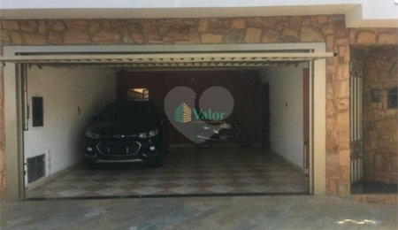 Casa à venda com 4 quartos, sendo 1 suíte,  em Vila Boa Vista 1, São Carlos, SP