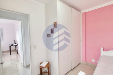 Apartamento à venda com 3 quartos, sendo 1 suíte, em Jardim Esmeralda, São Paulo - SP