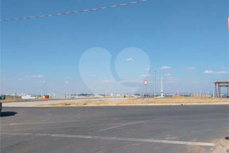 Excelente oportunidade de terreno misto 150 m² no Smarty City