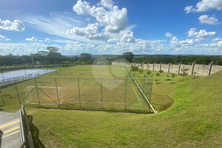 Terreno no Residencial Villeneuve