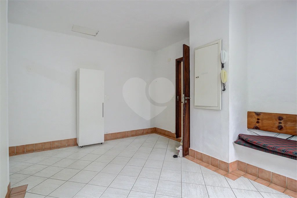 Sobrado à venda ou para alugar com 4 quartos, sendo 1 suíte, em Chácara Monte Alegre, São Paulo, SP