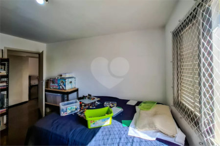 Apartamento de 117m2 com 3 dormitórios e 1 vaga na Vila Mariana