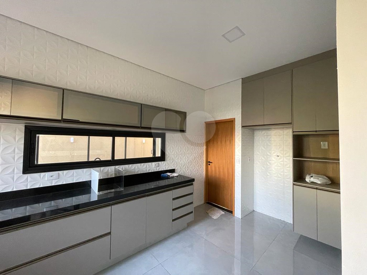 Casa térrea no Condomínio Buona Vita, localizado na cidade de Ribeirão Preto/SP.