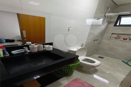 Casa 3 quartos 3 suítes Faixa Azul com piscina aquecida