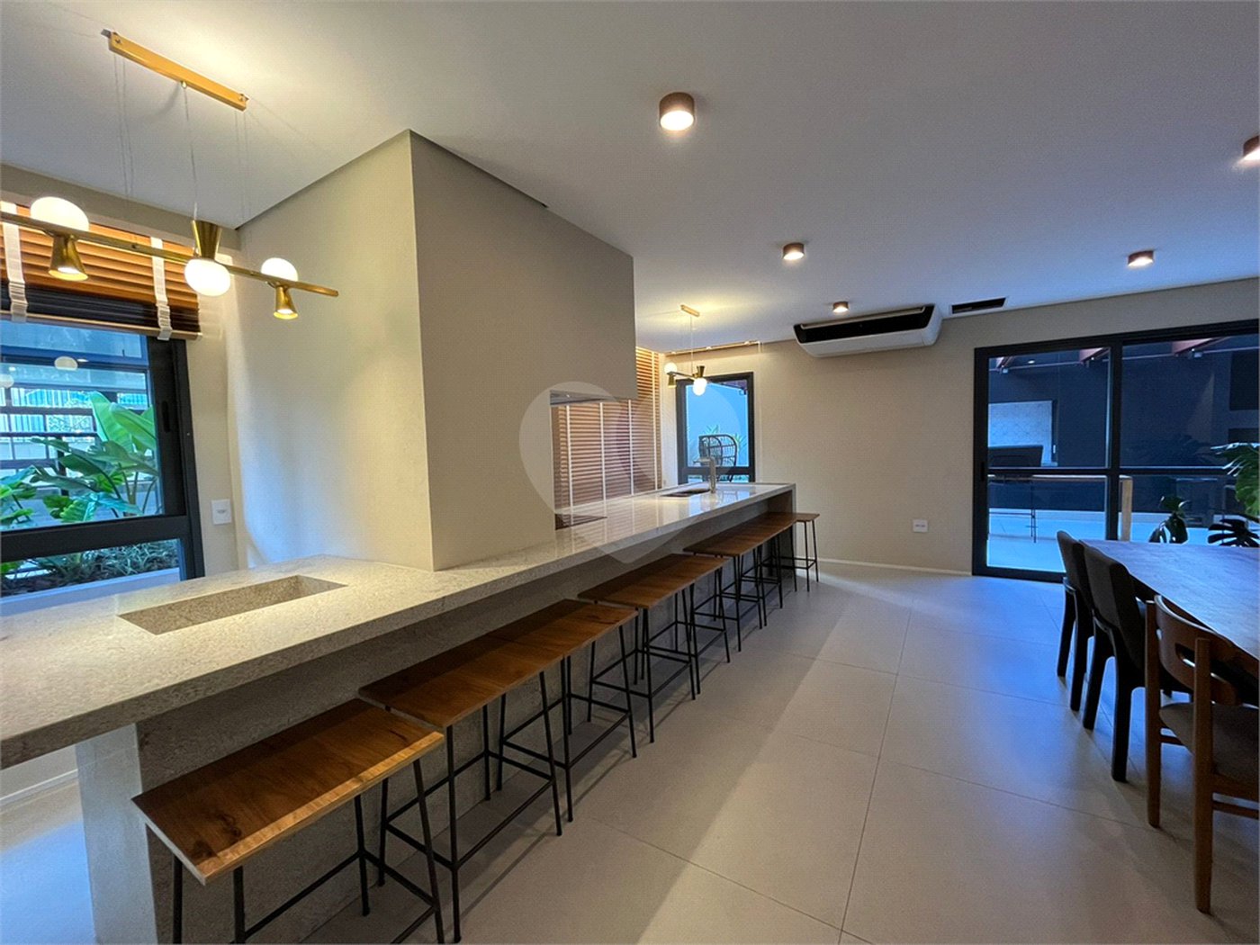 Studio locado á venda perto do metrô no Campo Belo, São Paulo - SP