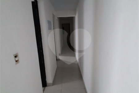 Sobrado á Venda no Ipiranga, 3 dormitórios, 2 vagas na garagem, reformado