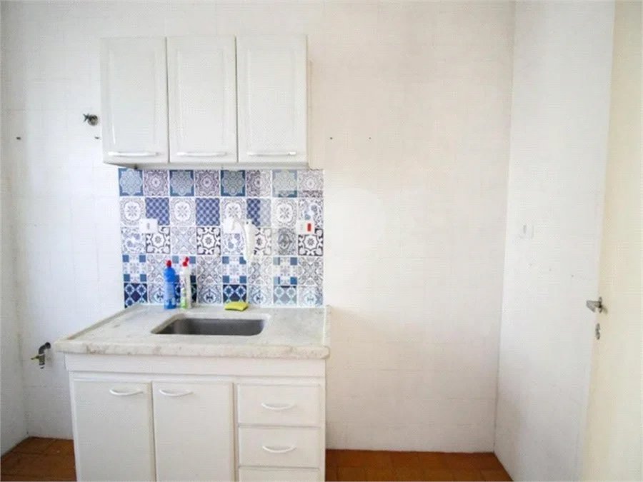 Apartamento em Santana com Sacada e Vaga de Garagem, a 650 m do Metrô