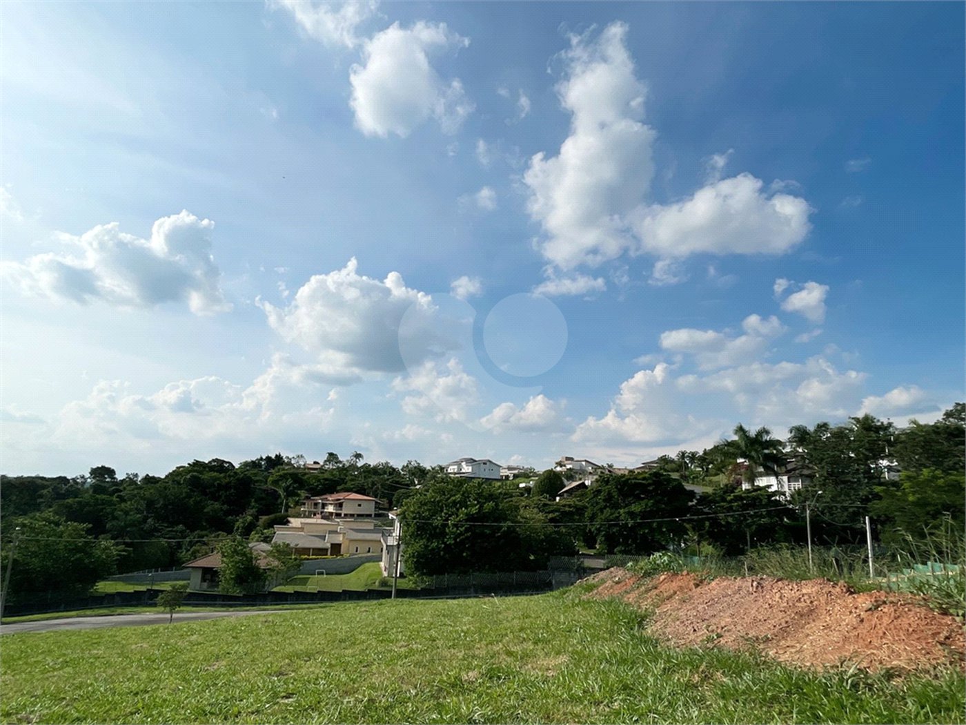 Terreno a venda no Condomínio Residencial Santa Isabel