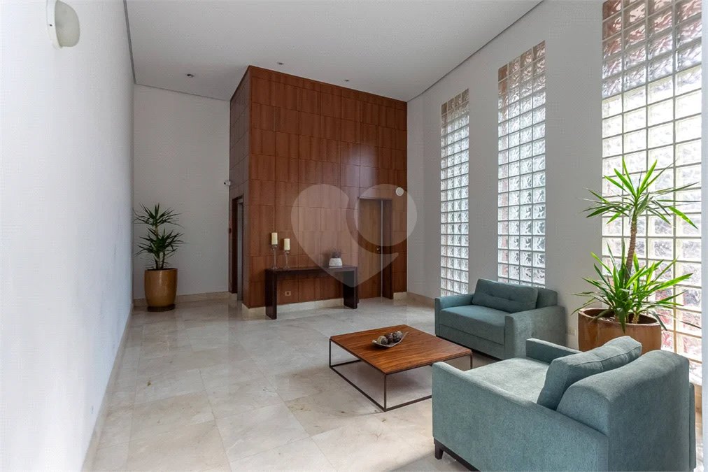 Vila Clementino - Apartamento reformado | 186 m² | 3 suítes | 3 vagas livres