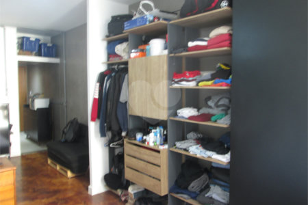 APARTAMENTO TODO REFORMADO!! 1 dormitório. Bairro da Bela Vista. Área Útil: 36 m².