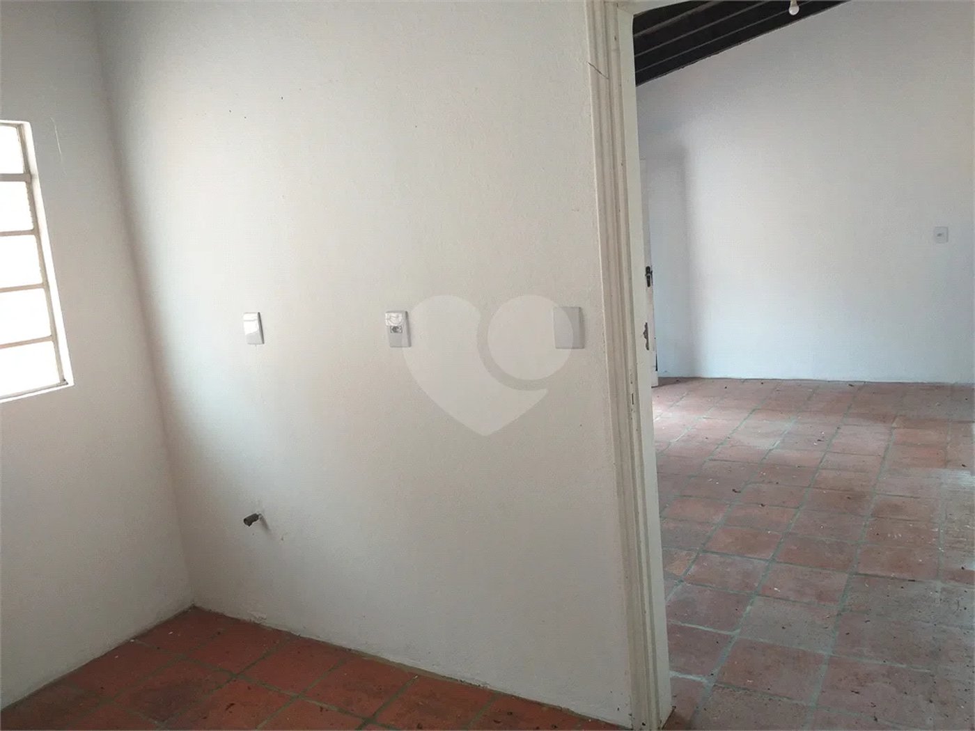 Casa à venda com 4 quartos, sendo 1 suíte,  no Centro, Vinhedo, SP