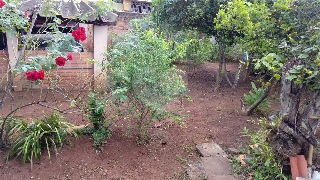 Terreno com 586,00 m² de área total na Vila Costa do Sol.