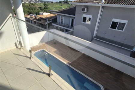 Belíssima Residência de 267 m² com Lazer Privativo no Condomínio Terras do Oriente – Valinhos