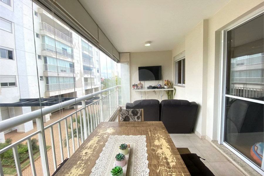 Apartamento à venda com 3 quartos, sendo 1 suíte,  em Santana, São Paulo, SP