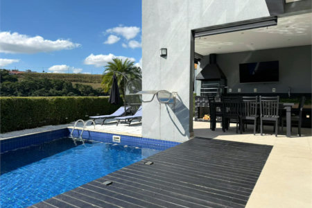 Casa de Alto Padrão à Venda no Residencial Campos do Conde – Santana de Parnaíba/SP
