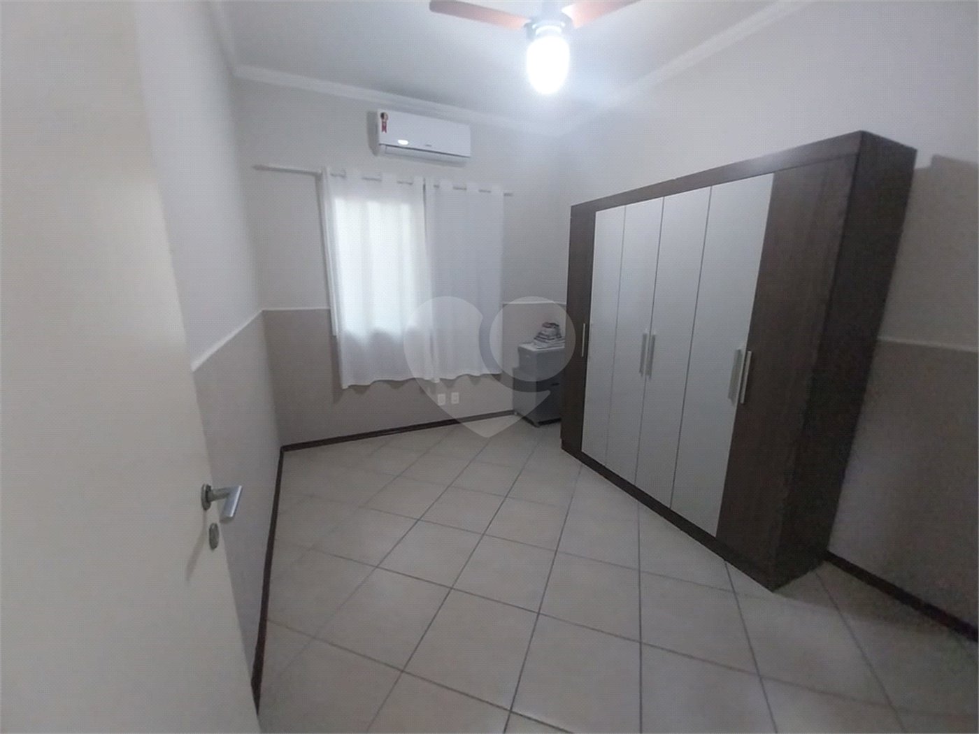 Casa Térrea Disponível para Locação e Venda no Condomínio Vilaggio Capriccio