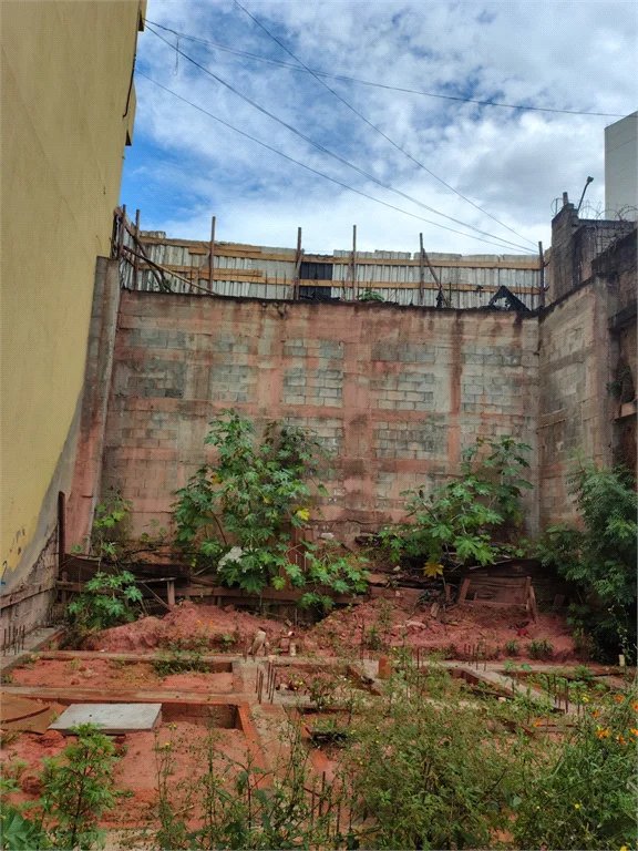 Terreno à venda em Jardim Rizzo, São Paulo, SP