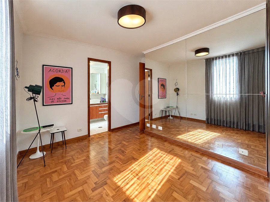 Apartamento com 3 dormitórios sendo 1 suíte à venda em Higienópolis, São Paulo - SP