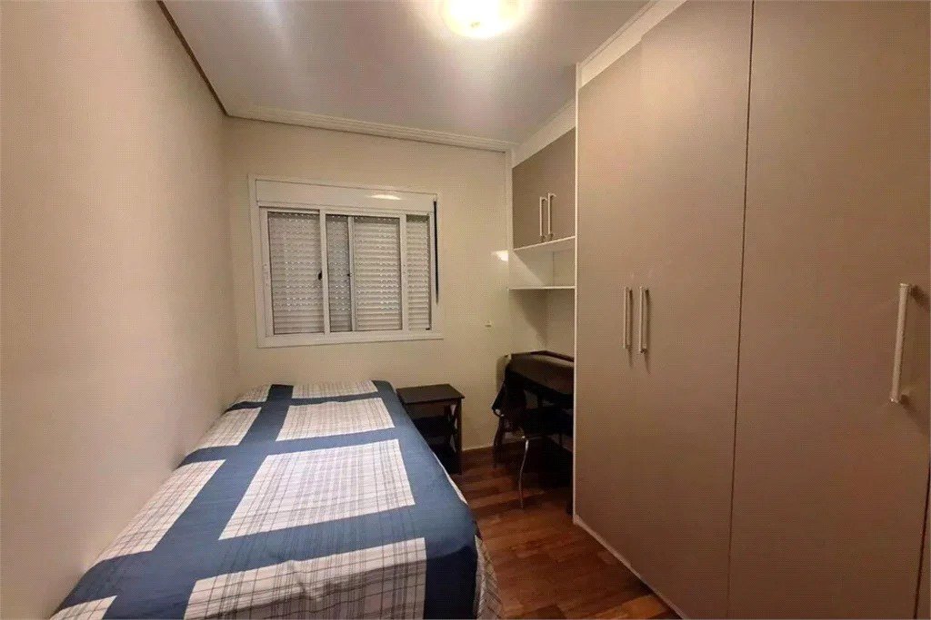 Apartamento à venda com 3 quartos, sendo 1 suíte, em Parque Reboucas, São Paulo, SP