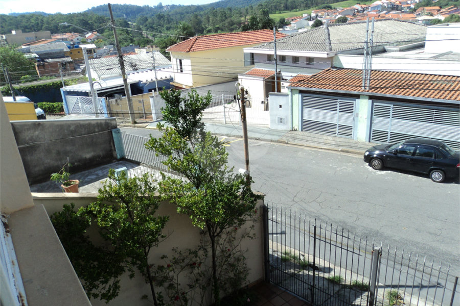 SOBRADO 3 DORMITORIOS OTIMA LOCALIZAÇAO