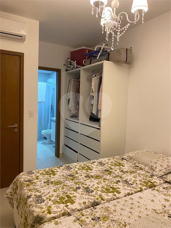 Apartamento à venda com 2 quartos, sendo 1 suíte,  em Riviera de São Lourenço, Bertioga, SP