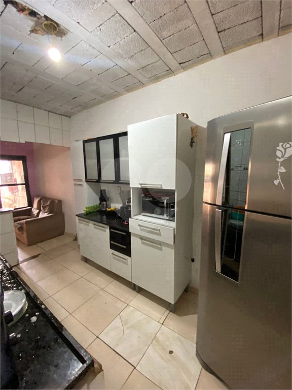 Casa Térrea com 1 dormitório.