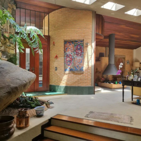 Casa à venda, 742 m², com piscina, 5 suítes, em Embu das Artes