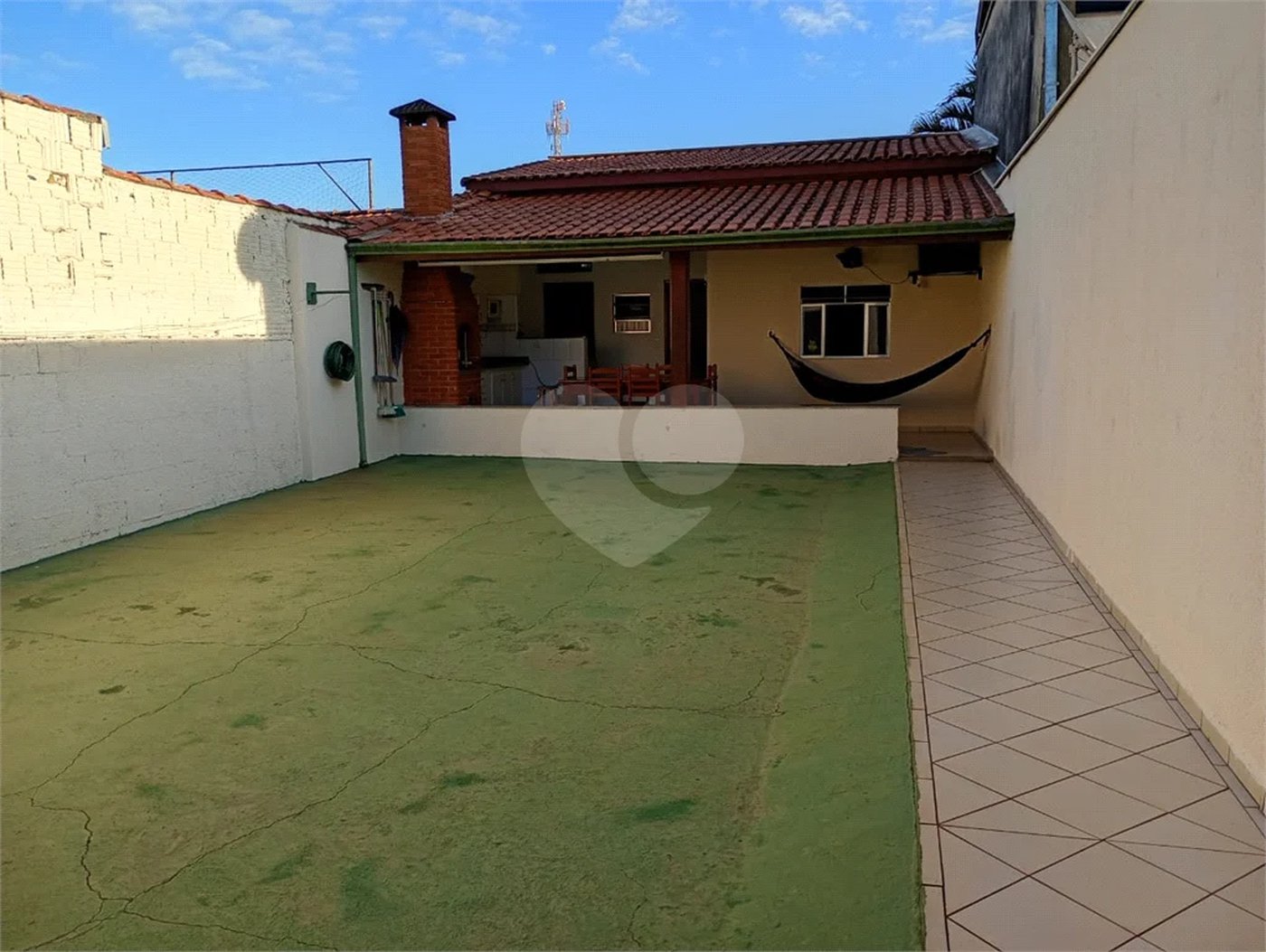 Casa térrea com edícula, com 4 dormitórios à venda no Condomínio Residencial Parque Taquaral em Piracicaba/SP.