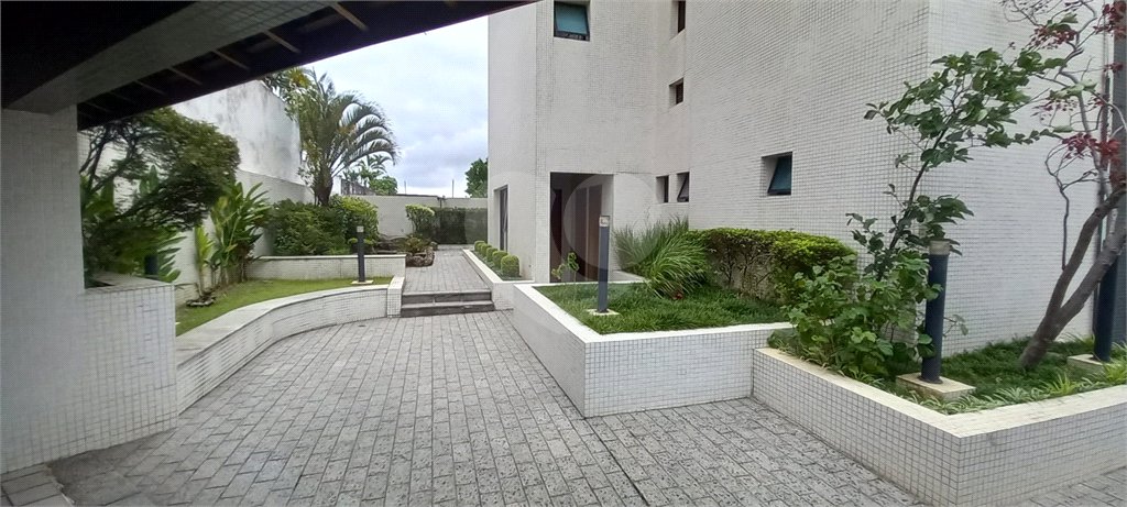 Apartamento à Venda em Mirandópolis com 4 Dormitórios, 2 Suítes e 4 Vagas