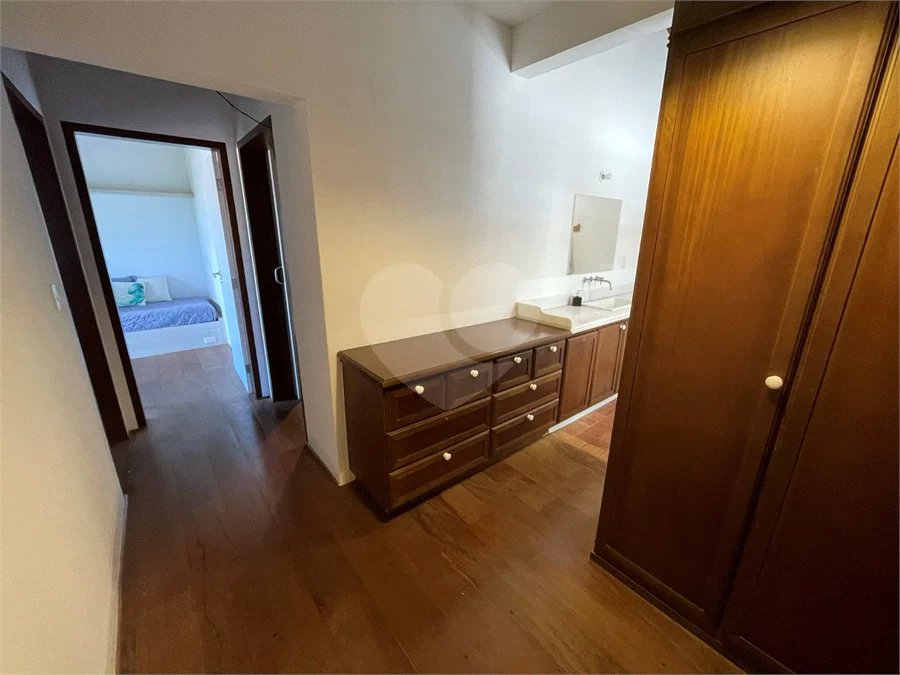 CASA CONDOMINIO DAMHA II