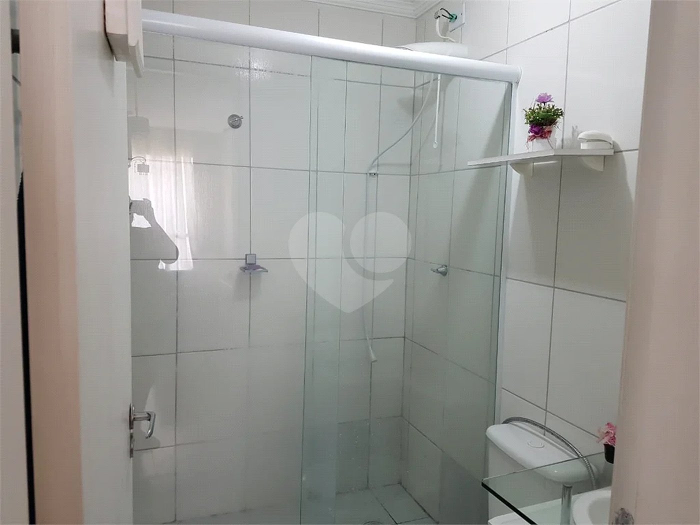 Apartamento à Venda no Jaraguá, São Paulo.