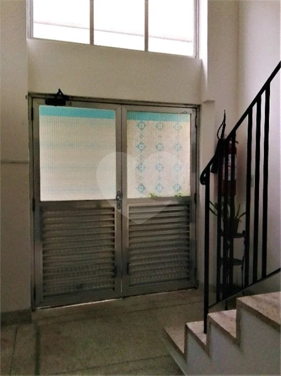 Apartamento com 83m² , 2 dormitórios , 2 vagas , à venda no bairro Cerâmica em São Caetano do Sul.