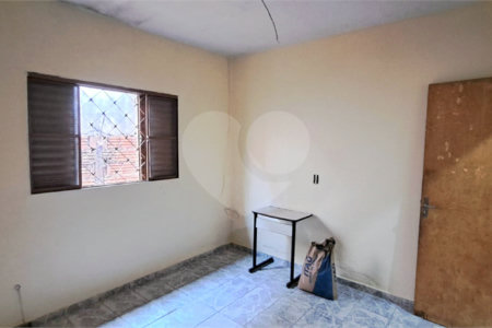 Casa ampla em bairro tranquilo – excelente oportunidade para morar ou investir!