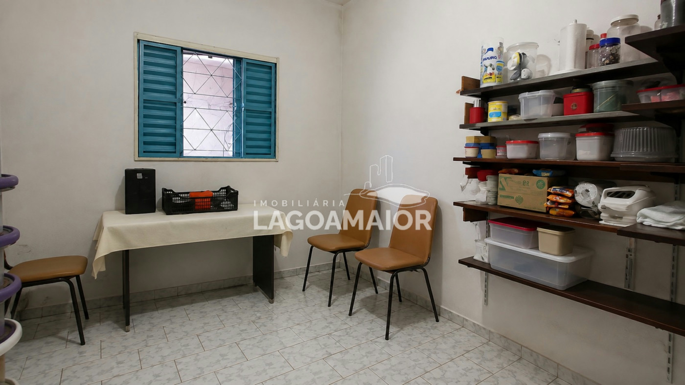 Casa à venda com 4 quartos em Nossa Senhora Aparecida, Três Lagoas - MS