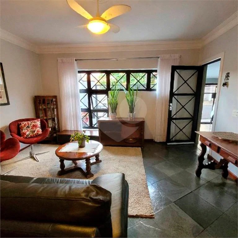 Casa à venda com 4 quartos, sendo 1 suíte, no centro de Piracicaba- SP