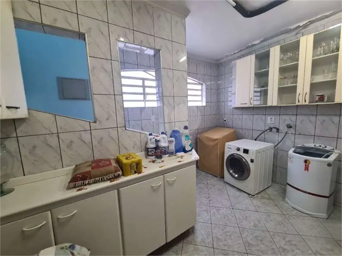 Sobrado com 4 Quartos e 4 banheiros à Venda -337 m² por R$ 850.,000 -- Jardim Vivan,-Jaraguá, São Paulo - SP
