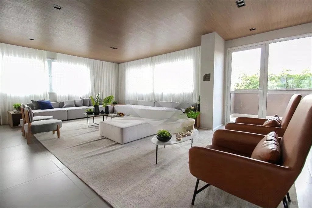 Apartamento na Região da Mooca à 5 Minutos do Metrô Bresser Mooca COM 2 Dormitórios sendo 1 Suíte e 1 Vaga de Garagem