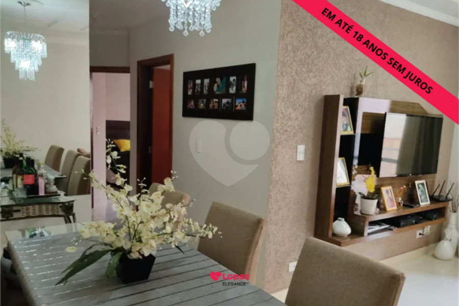 Apartamento térreo , três quartos sendo uma suíte.