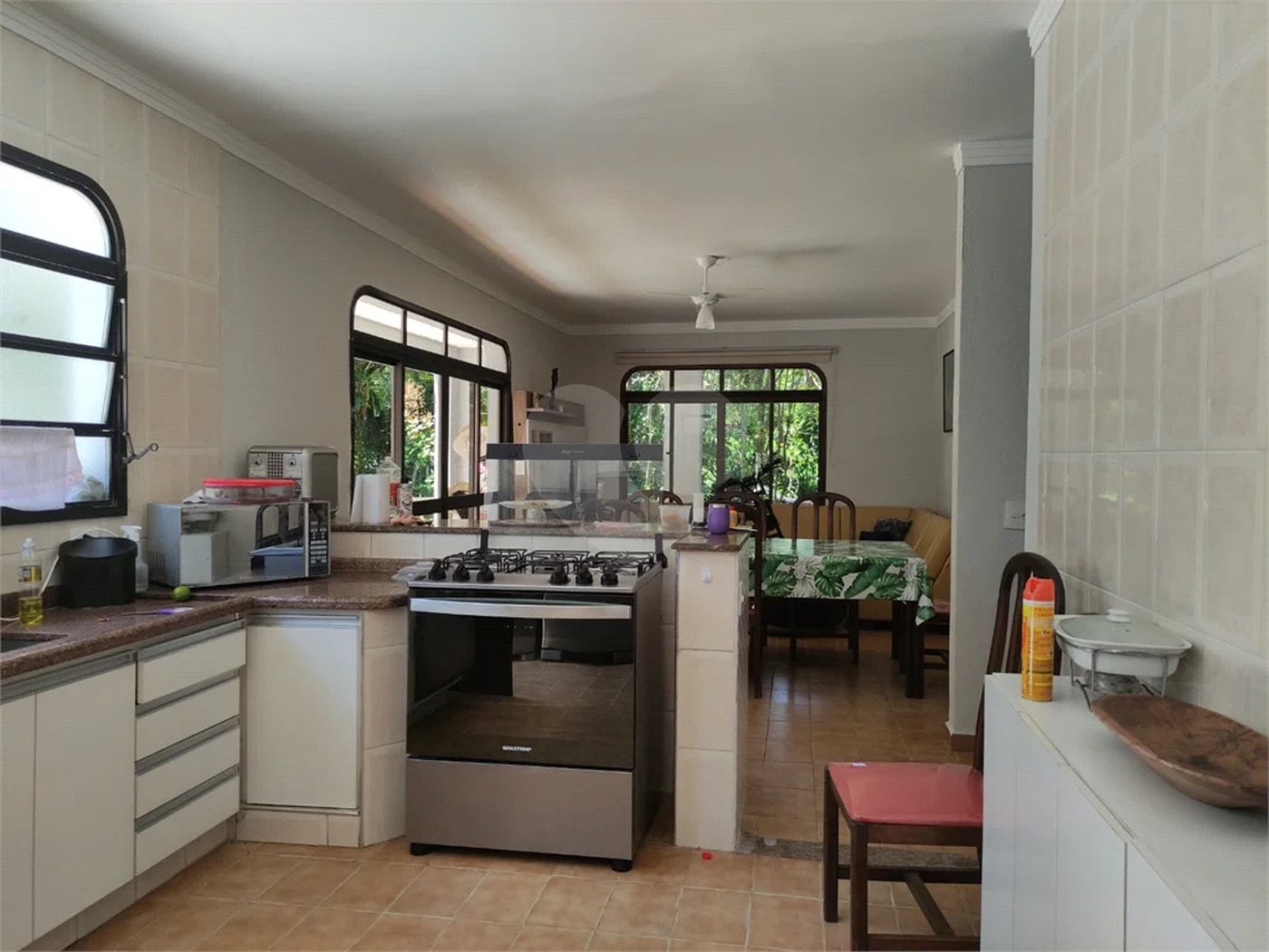 Casa à venda com 6 quartos, sendo 3 suítes, em Costa do Sol, Bertioga, SP