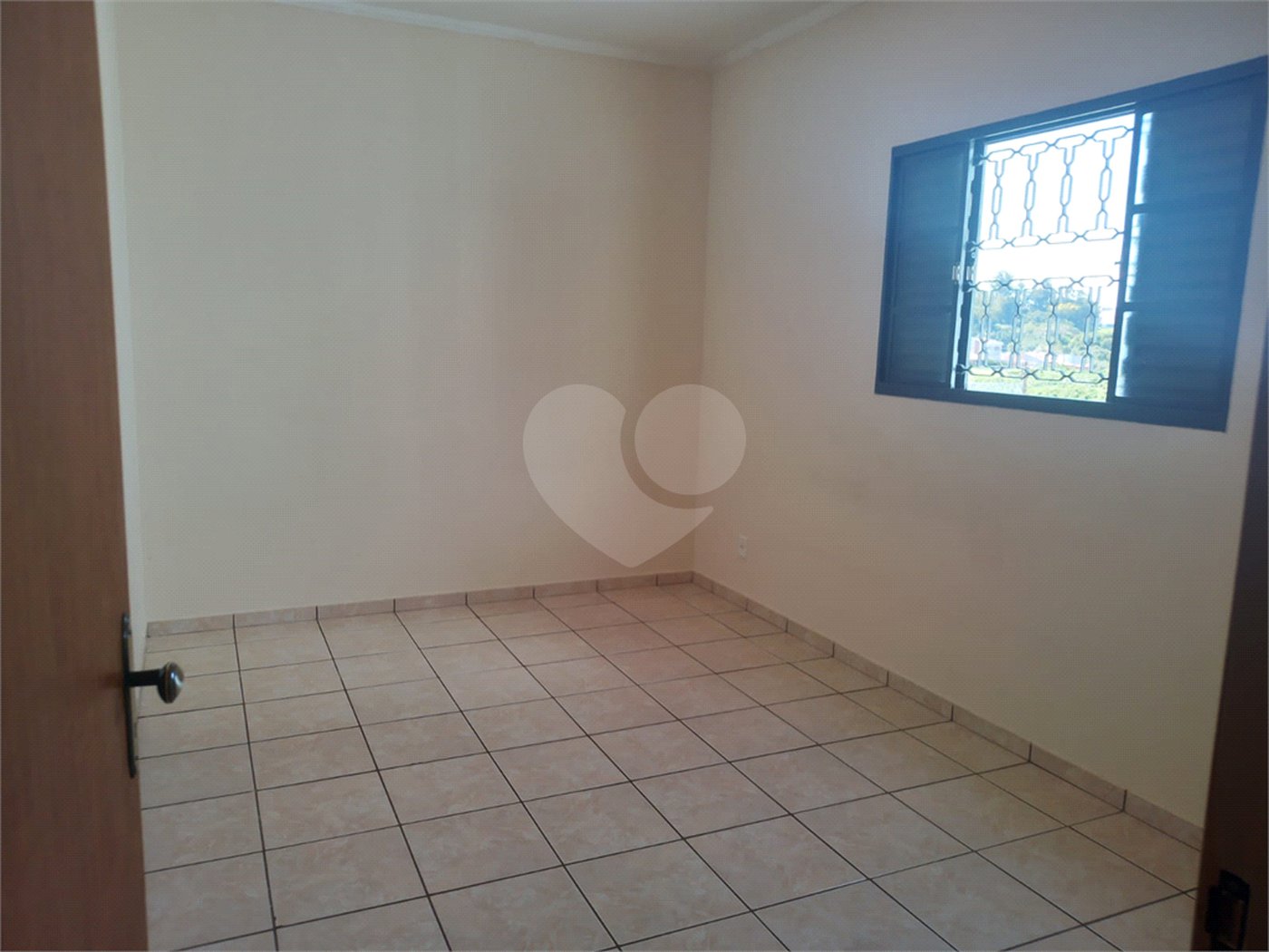 Apartamento à venda no Condomínio Álvaro Dziabas