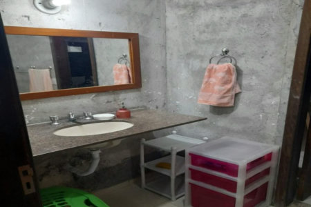 Casa à venda com 4 quartos, sendo 1 suíte, em City Bussocaba, Osasco, SP