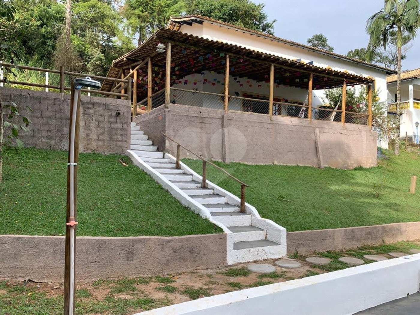 CHÁCARA EM ATIBAIA