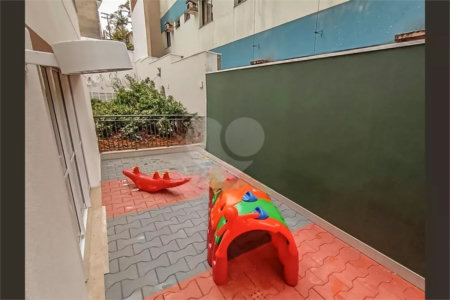 Apartamento Garden à venda ? 500 m do Metrô Conceição | Reformado e com quintal privativo