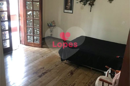 Excelente Casa a Venda no Bairro Jardim Esplanada, 3 dormitórios, sendo 2 suites São José do Campos