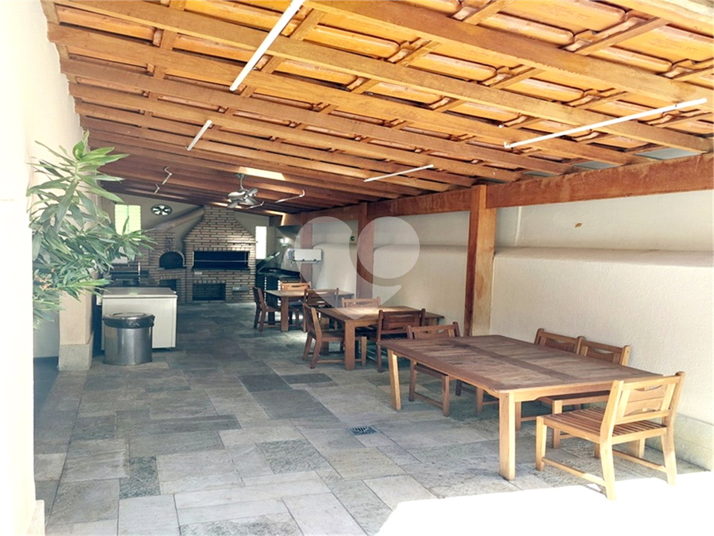 Apartamento a venda em Perdizes, 3 dormitórios, sendo 2 suítes e 2 vagas de garagem