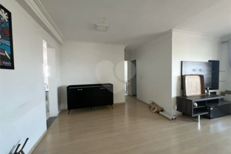 APARTAMENTO de 2 quartos (1 suíte) á venda em Santo André, 75m², 2 garagens fixas e cobertas, é entrar e morar!