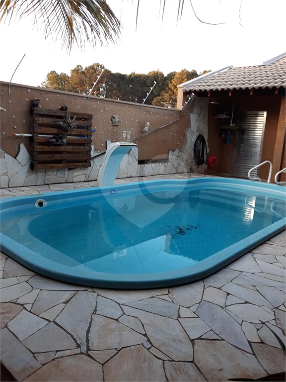 Casa térrea no Samambaia.