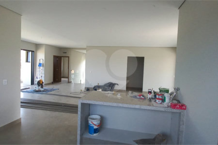 Casa Tipo Sobrado no Condomínio Santa Isabel - Louveira/SP